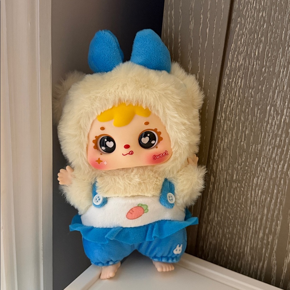 Samuel (Tyke 3) happy picnic of bear and rabbit - Little Yellow Bear